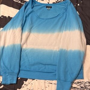 VENUS Blue and White Gradient Sweater